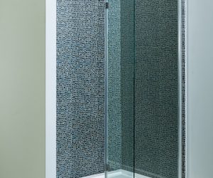 Walk-In-Shower-8mm-Toughened-Glass-Shower-Screen-With-Hinged-Spray-Deflector-5147-p